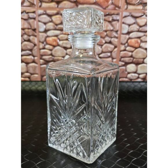 Glass Whiskey Decanter - Picture 1 of 8